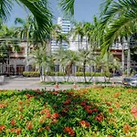 Habitación para 3 a una cuadra de la playa y bahía