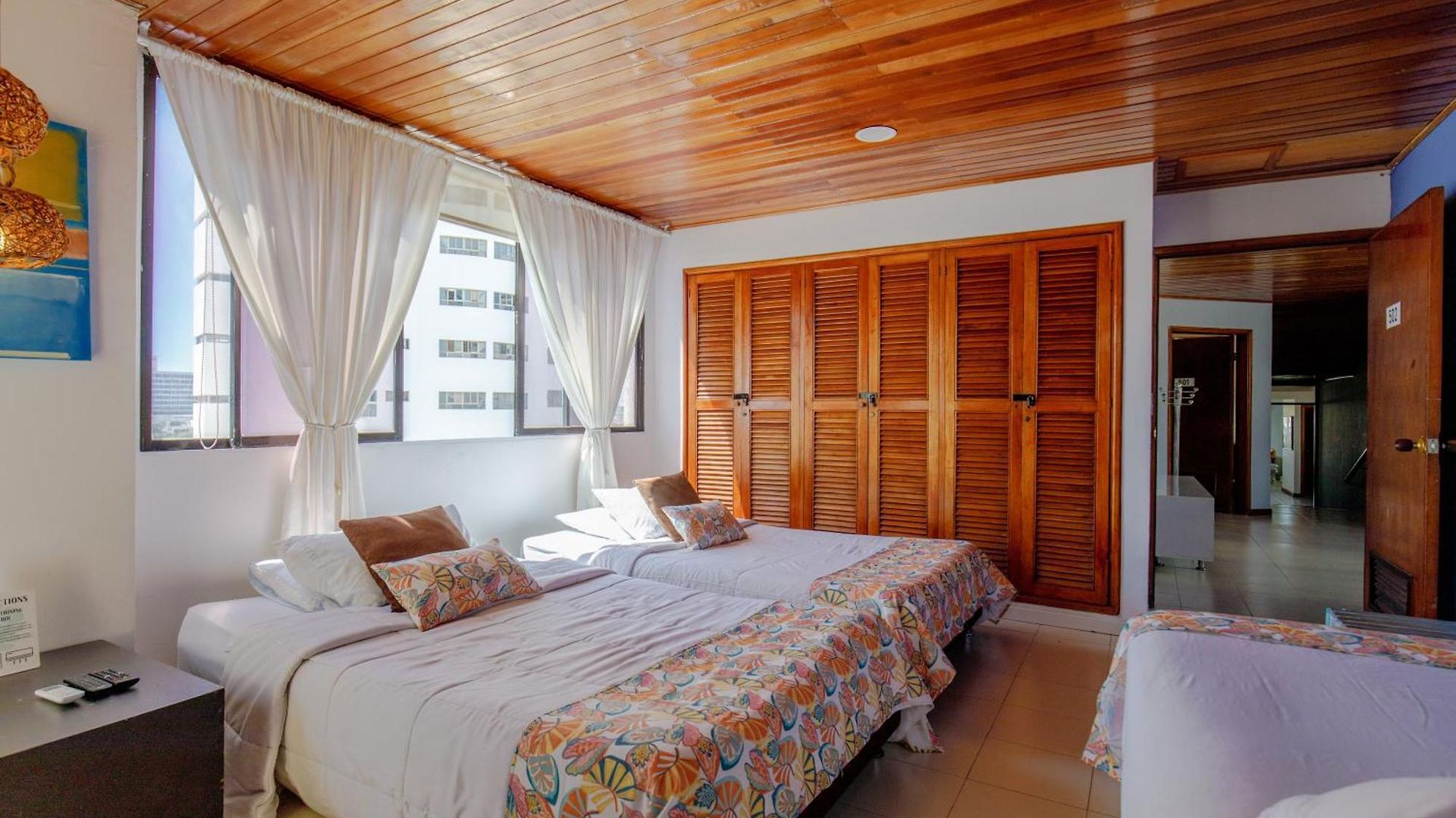 Habitación 3 A Cuadra De La Playa Y Bahía Habitación en casa particular *