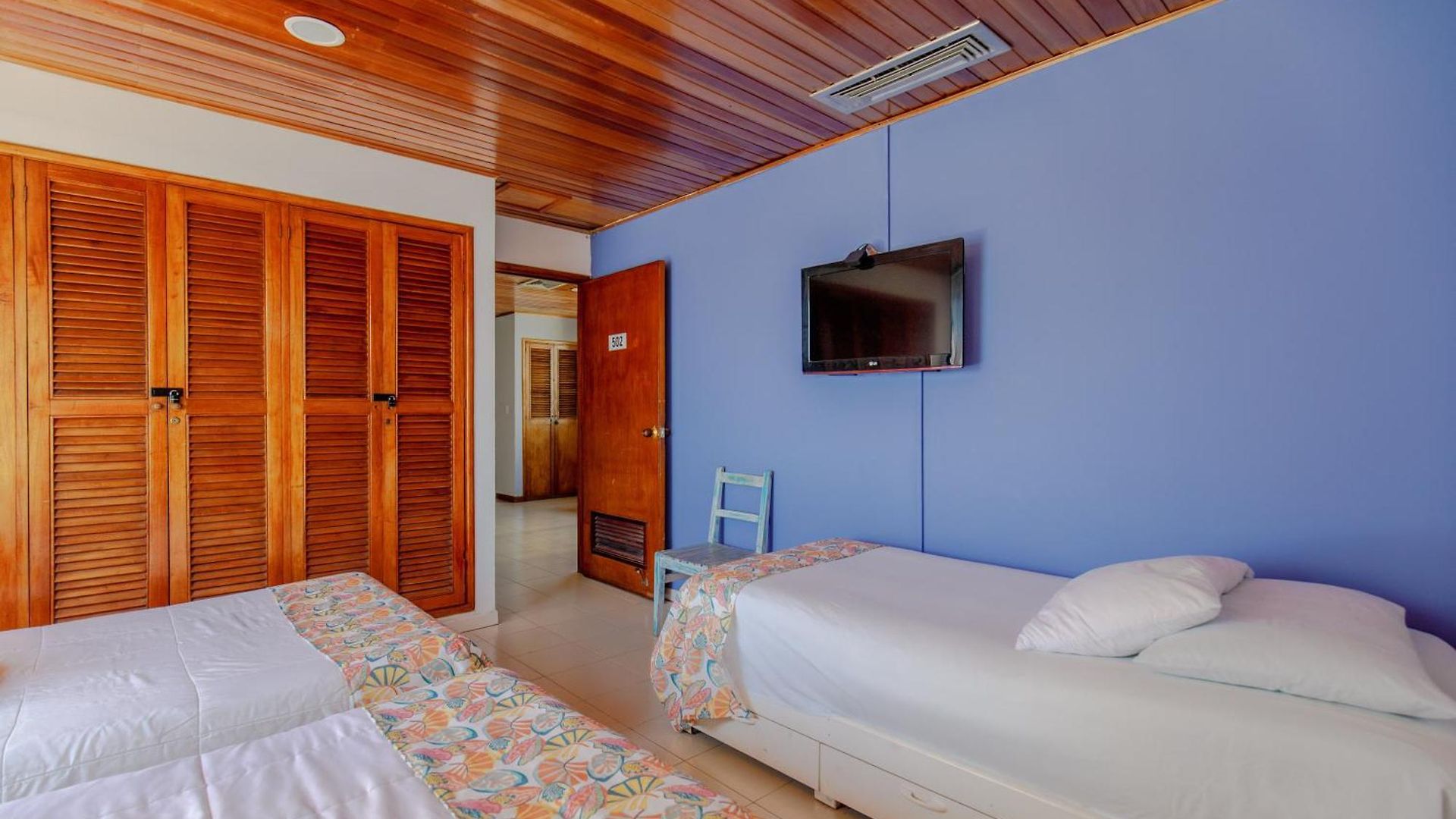 Habitación 3 A Cuadra De La Playa Y Bahía Habitación en casa particular *
