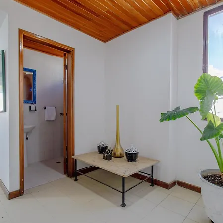 Habitación 3 A Cuadra De La Playa Y Bahía Habitación en casa particular Cartagena